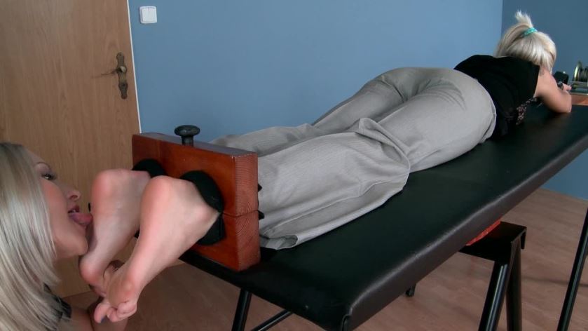 Cover 4 Ticklish barefeet by secretary Jasmina - HD/WMV