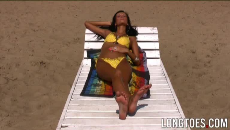 Cover 3 LongToes - Nati - Spy at the Beach - SD/WMV