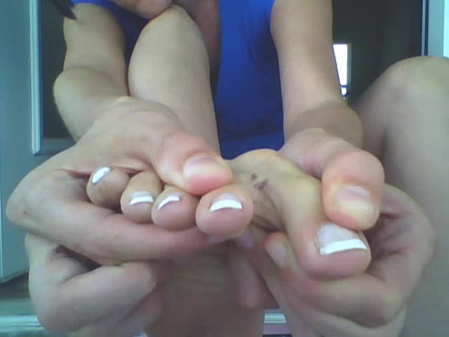 Cover Dirty Toe Crevices - SD/WMV