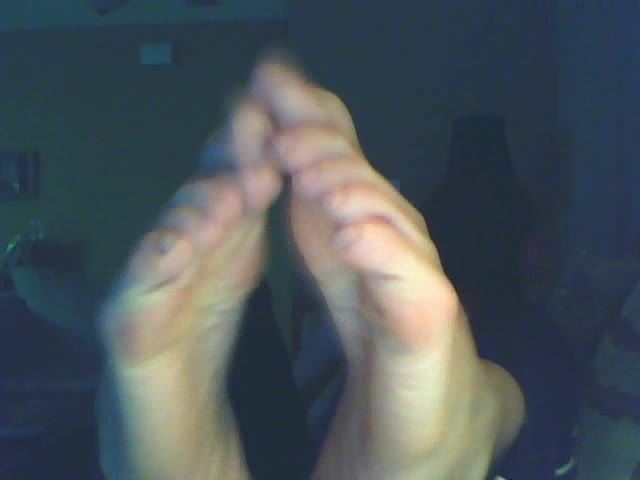 Cover 4 Soles and Toes in Soft Sensual Lighting - SD/WMV