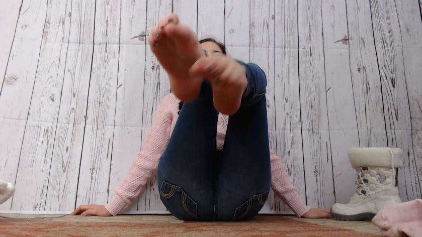 Cover 3 Natalie Darling - Roommate Caught With My Socks! - Full HD/MP4