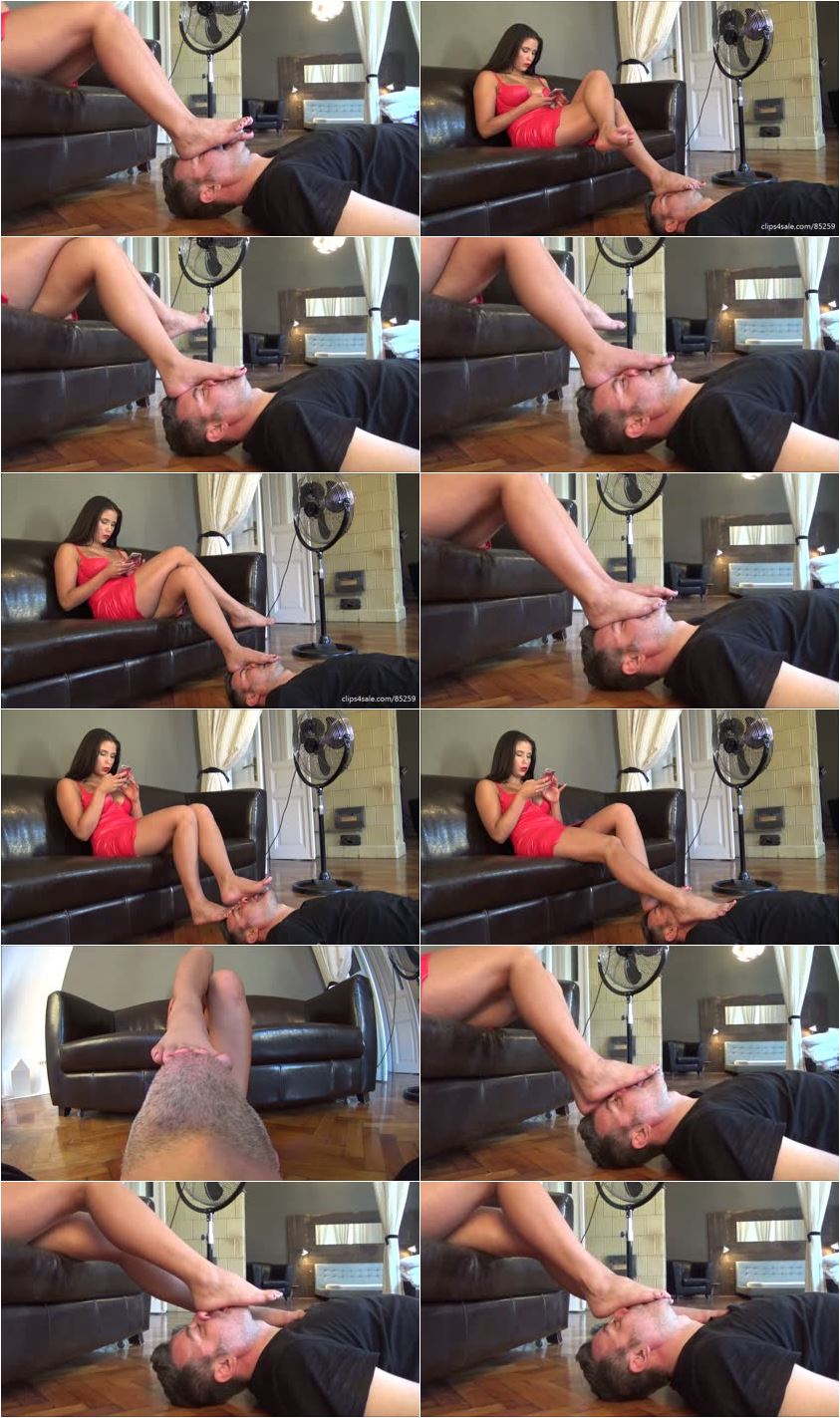 Screenlist ALICE - Ground level - Forced foot worship, face as a footstool - HD/WMV