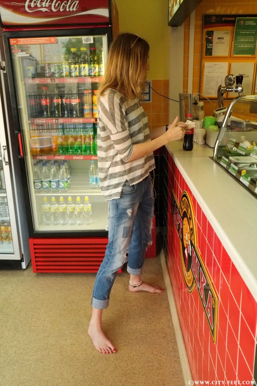 Cover 3 A summer barefoot walk. Part 3 - Full HD/MP4