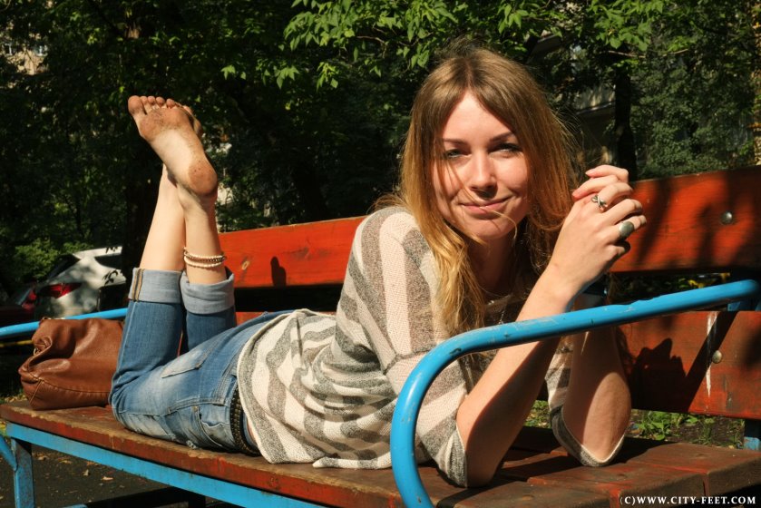 Cover 4 A summer barefoot walk. Part 4 - Full HD/MP4