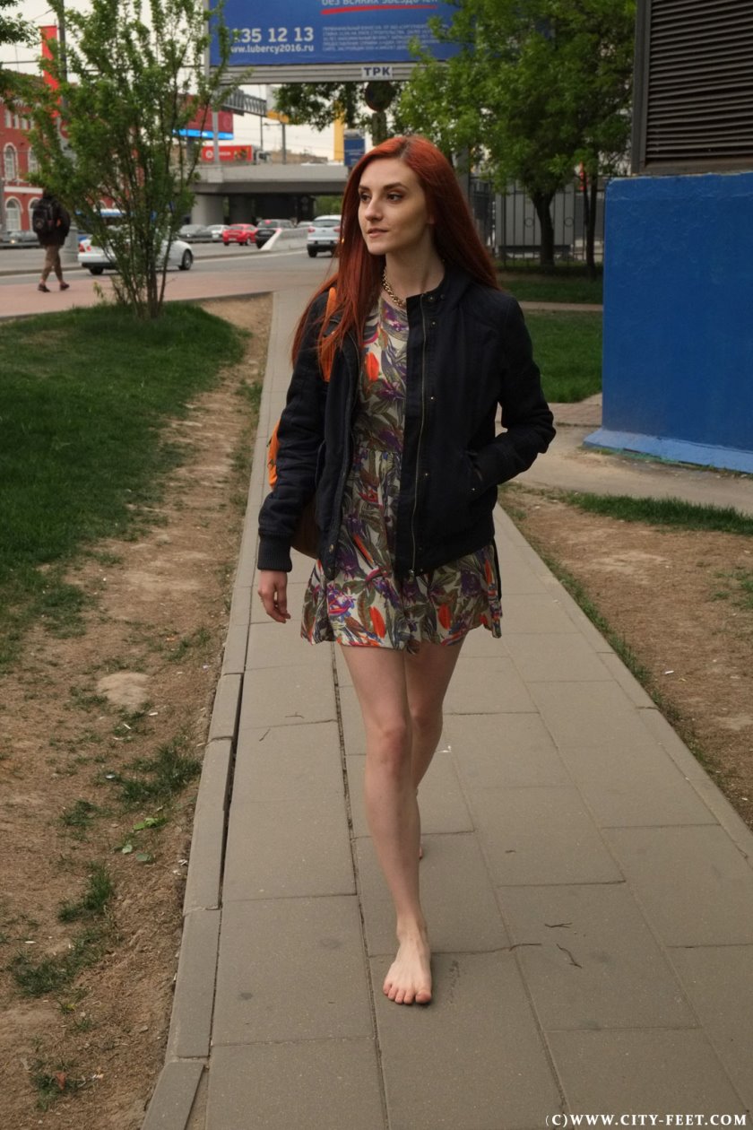 Cover 3 A barefoot redhead's trip. Part 1 - Full HD/MP4