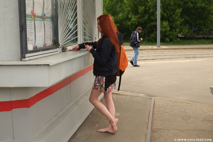 Cover 4 A barefoot redhead's trip. Part 1 - Full HD/MP4