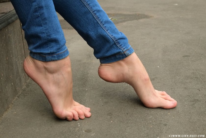 Cover 4 A windy summer day. Part 1 - Full HD/MP4