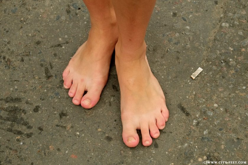 Cover 3 Cool weather barefoot walk. part 1 - Full HD/MP4