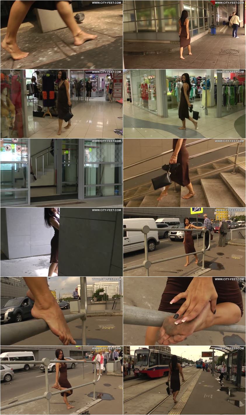 Screenlist Barefoot in the wet street. Part 3 - Full HD/MP4