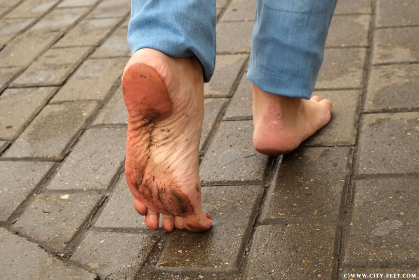 Cover Autumn barefoot trip. Part 2 - Full HD/MP4