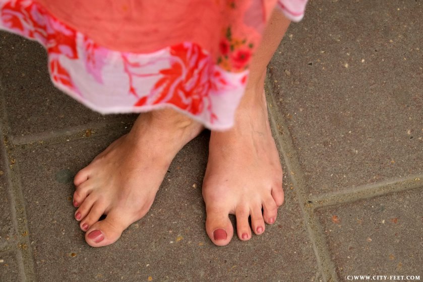 Cover 4 Beauty with tough soles. Part 1 - Full HD/MP4