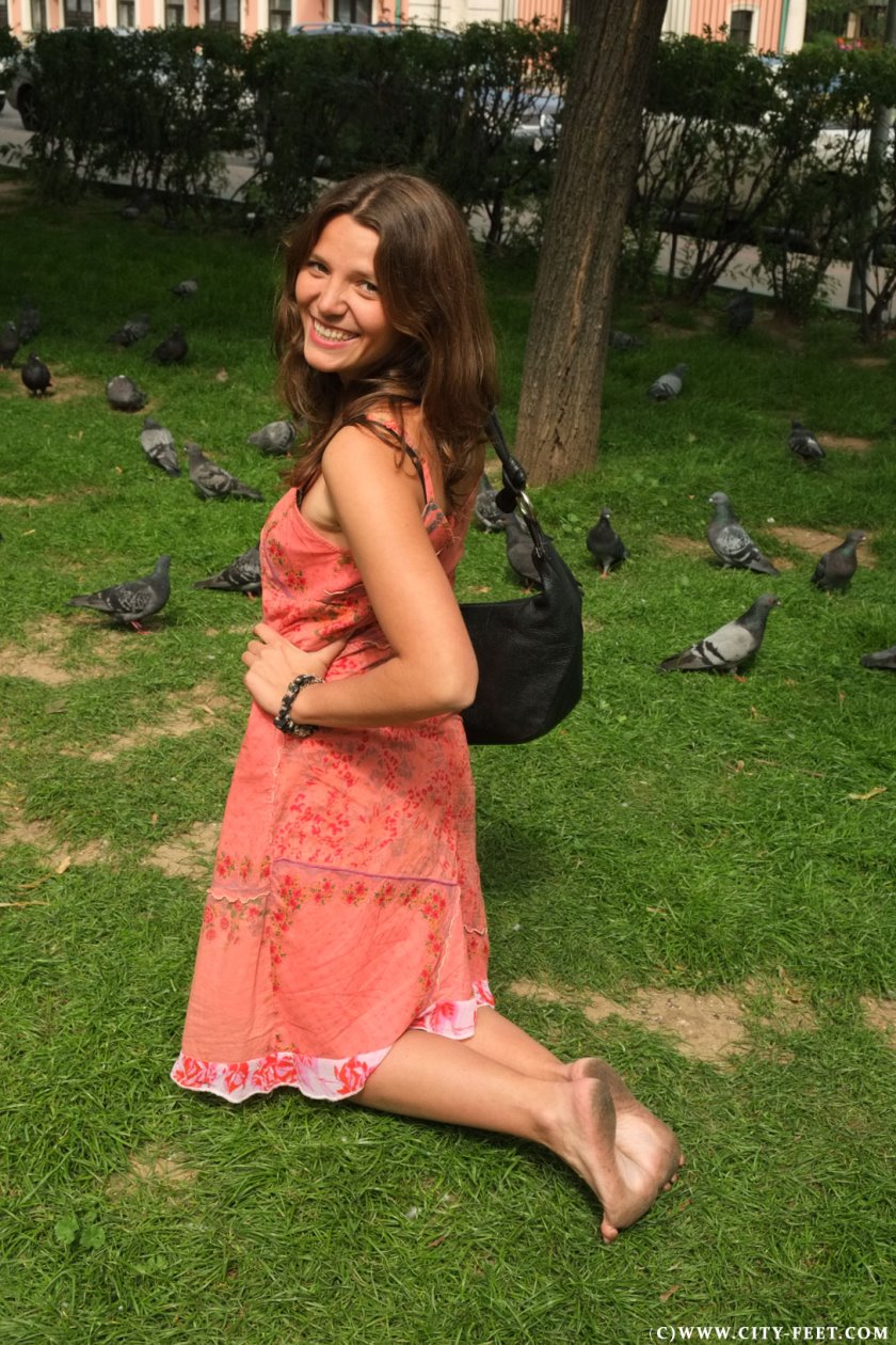 Cover Beauty with tough soles. Part 2 - Full HD/MP4