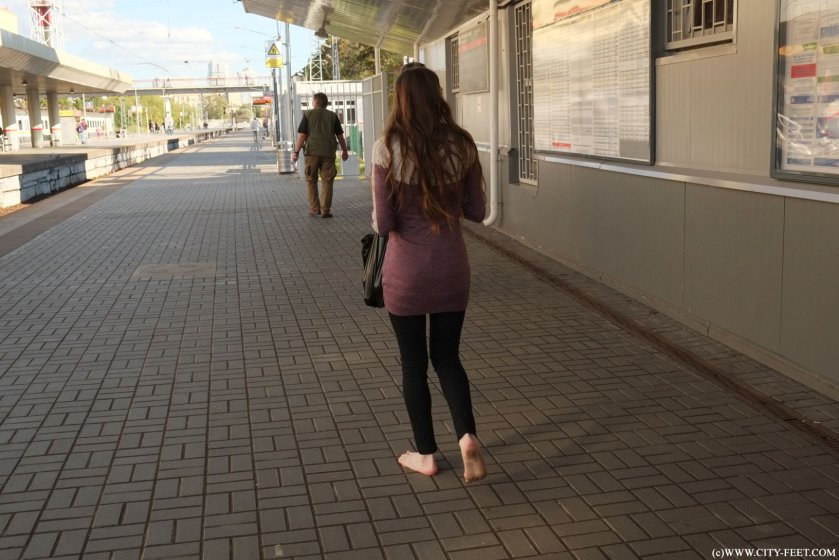 Cover 3 Autumn barefoot stroll. Part 3 - Full HD/MP4