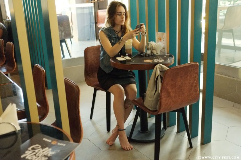 Cover 4 Tattooed legs. Part 2 - Full HD/MP4