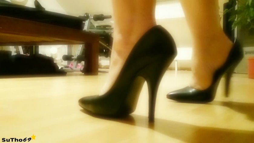 In heels cum Cum On