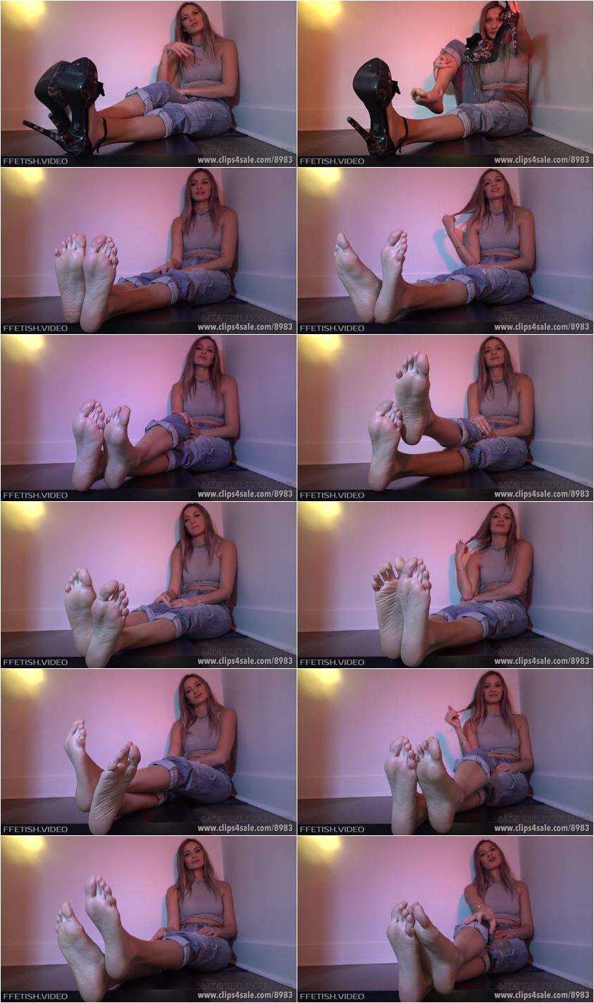 Screenlist Felicia's Sweaty Tired Feet (Full HD 1080p Version) - Full HD/MP4