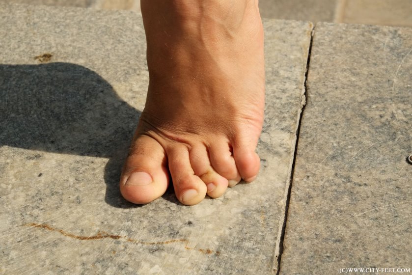 Cover Graceful barefoot beauty. Part 2. - Full HD/MP4