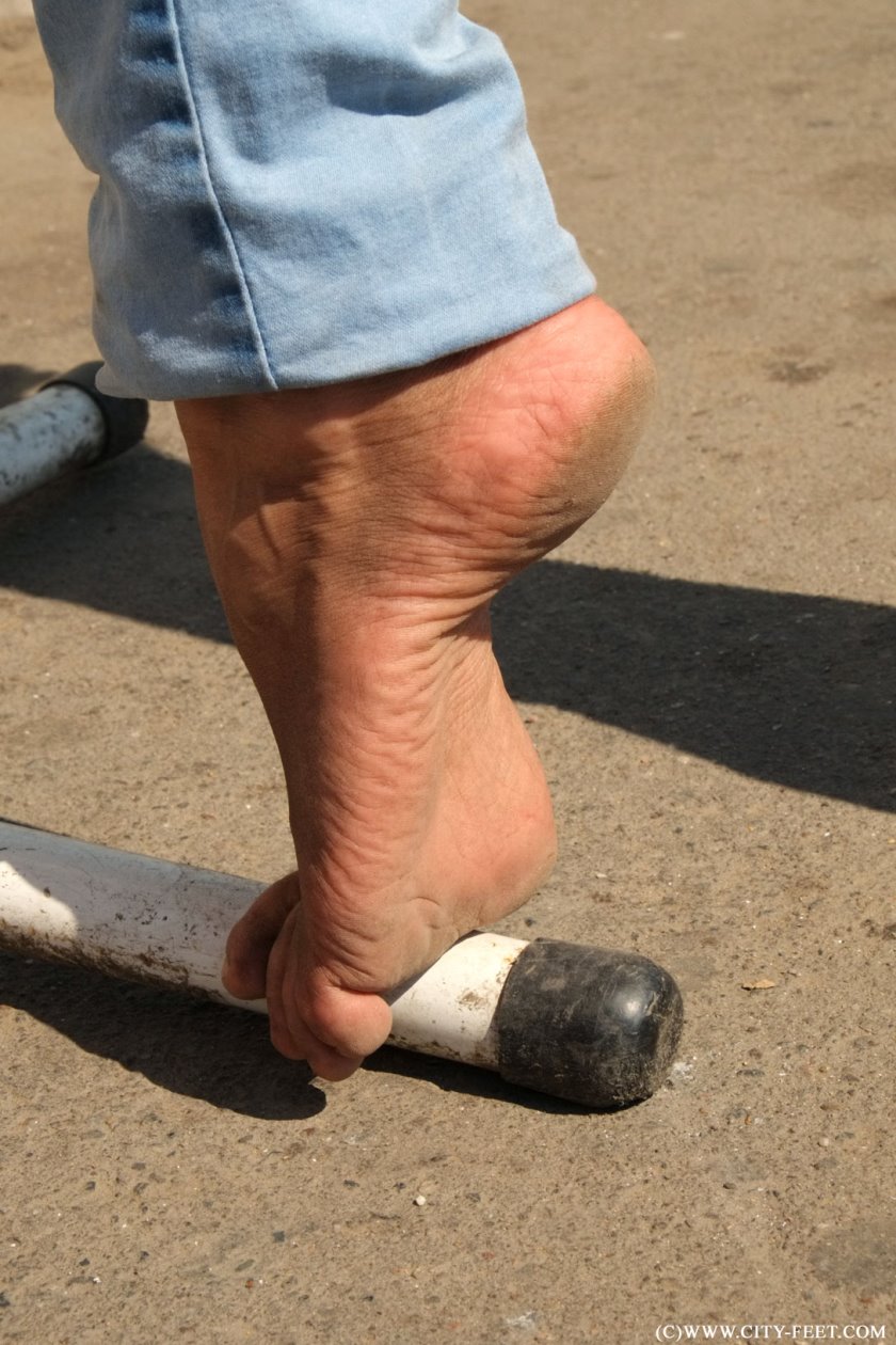 Cover Graceful barefoot beauty. Part 3. - Full HD/MP4