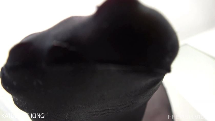 Cover 4 Roommate foot worship (1080p mp4) - Full HD/MP4