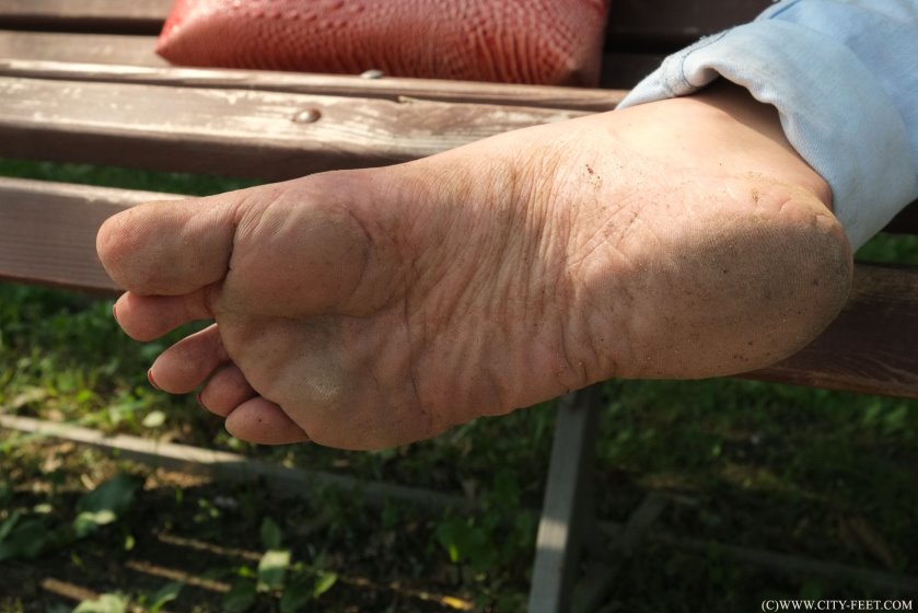 Cover Barefoot and free. Part 4 - Full HD/MP4