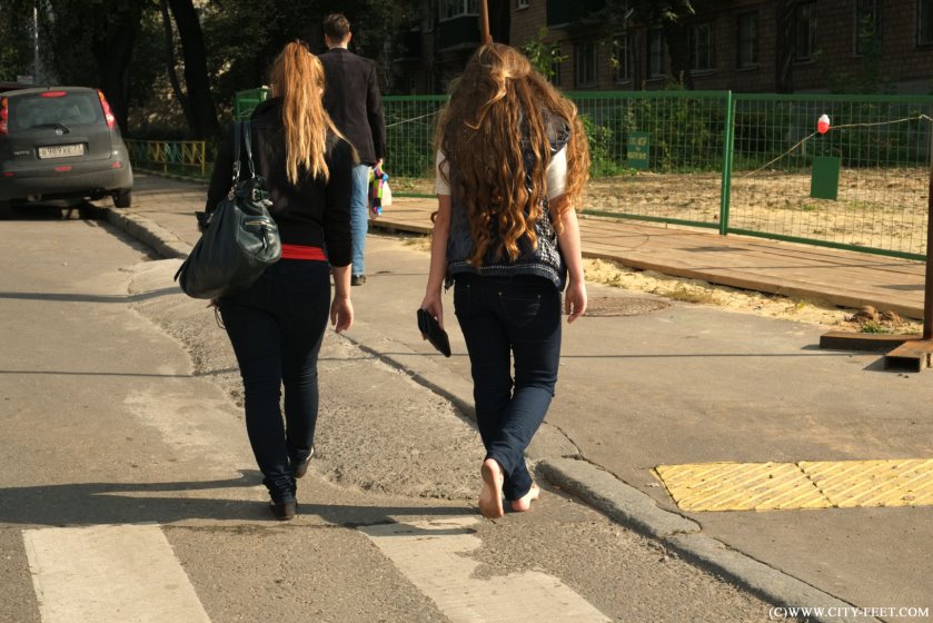 Cover 4 A barefoot girl with her shod friend. Part 2 - Full HD/MP4