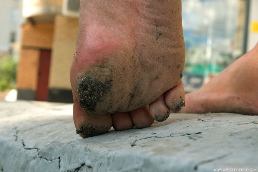 Cover Slender girl in shorts. Part 3 - Full HD/MP4