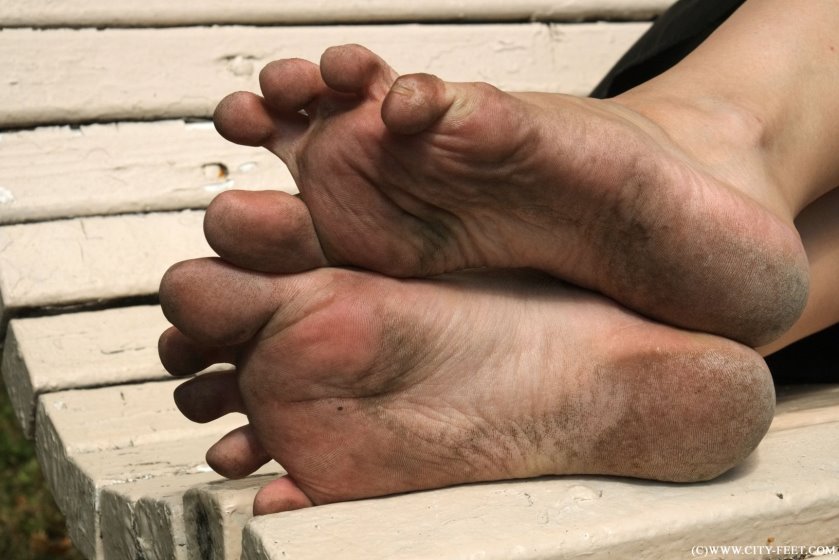 Cover 3 Barefoot beauty with her friend. Part 4 - Full HD/MP4