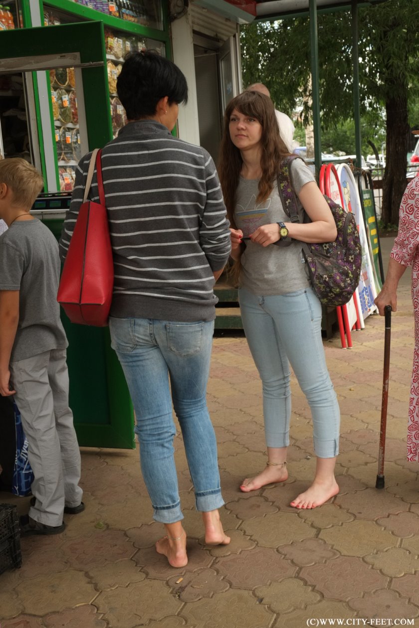 Cover 4 Two barefoot friends. Part 1 - Full HD/MP4