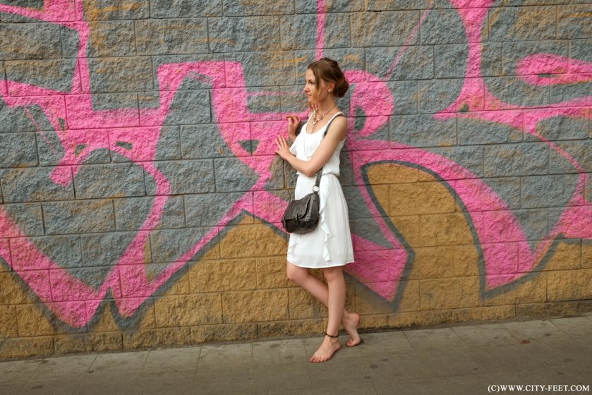 Cover Pleasure to be barefoot. Part 3 - Full HD/MP4