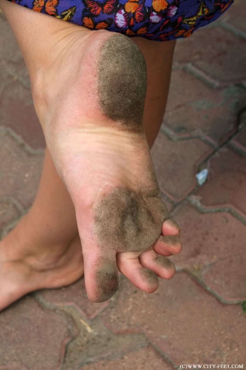 Cover 4 A girl in a blue dress. Part 1 - Full HD/MP4