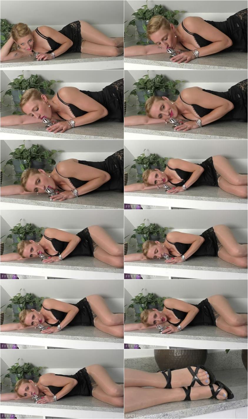 Screenlist A Chaste BJ - HD/MP4