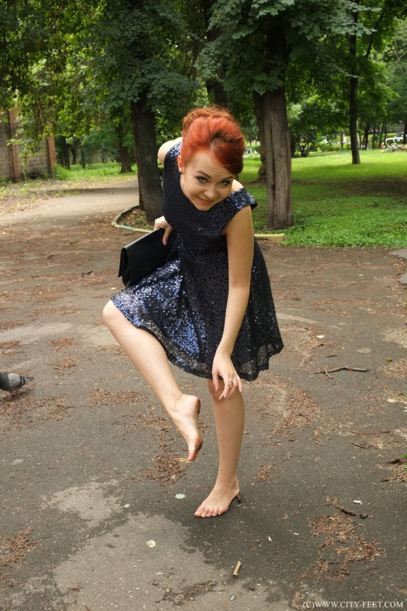 Cover 3 Redhead beauty in blue dress. Part 1. - Full HD/MP4