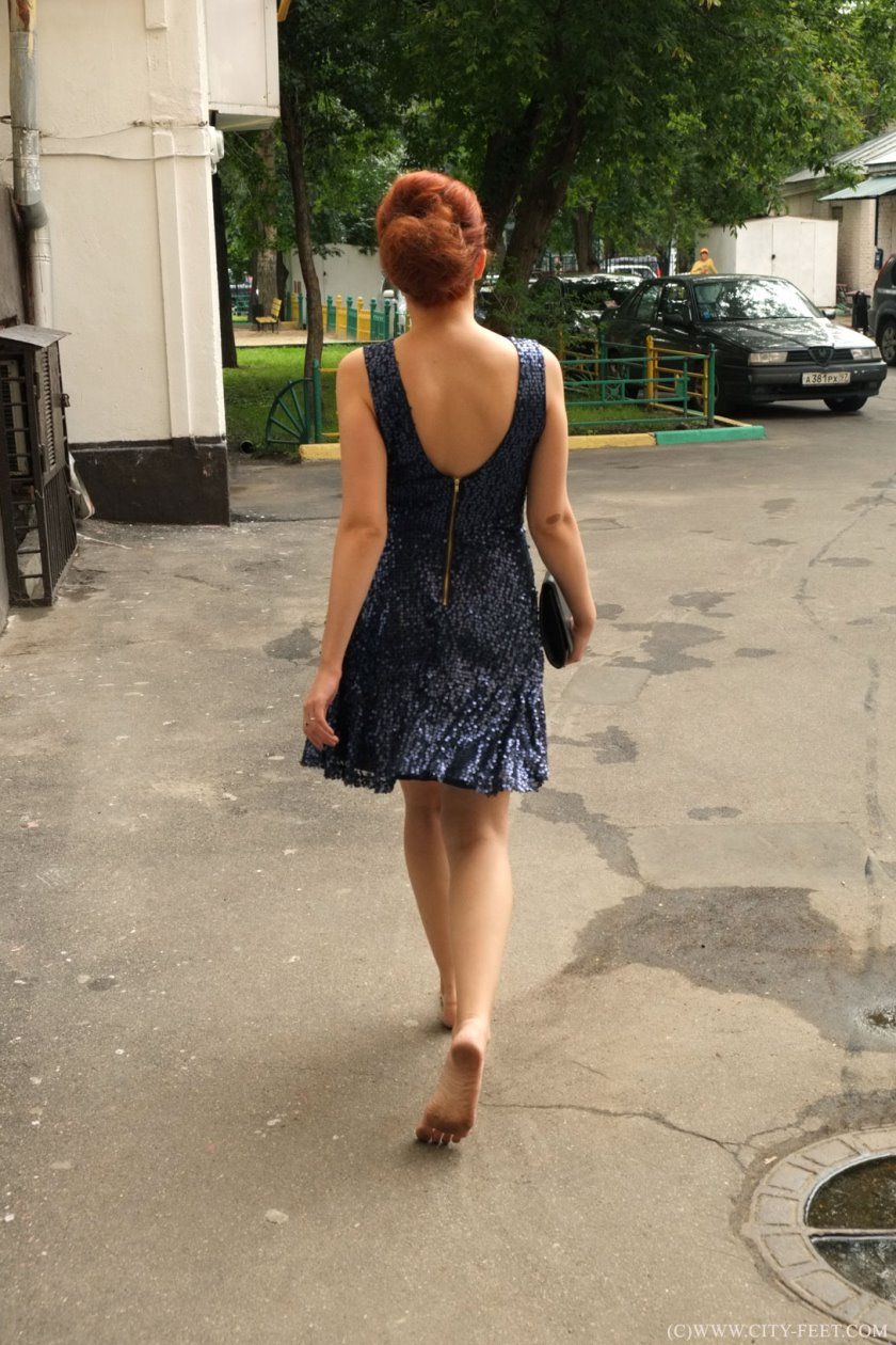 Cover Redhead beauty in blue dress. Part 1. - Full HD/MP4