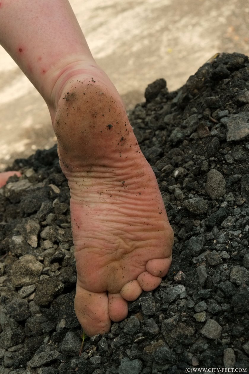 Cover 3 A girl with a backpack. Part 1. - Full HD/MP4