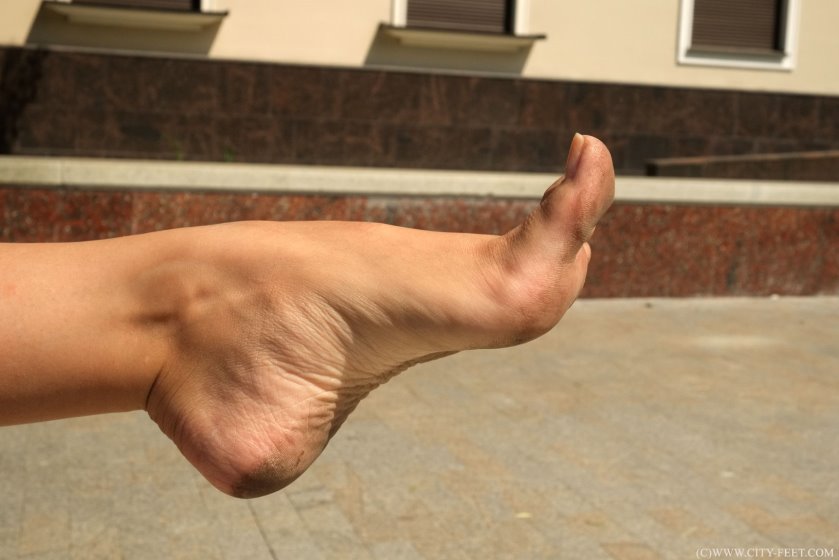 Cover 4 Slender beauty in shorts. Part 4. - Full HD/MP4