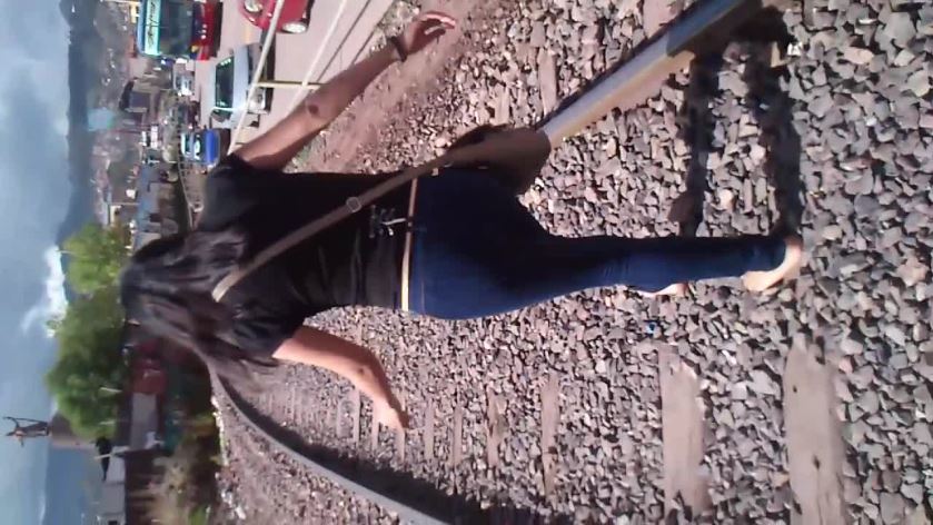 Cover 3 Clip 1173 - HD/MP4