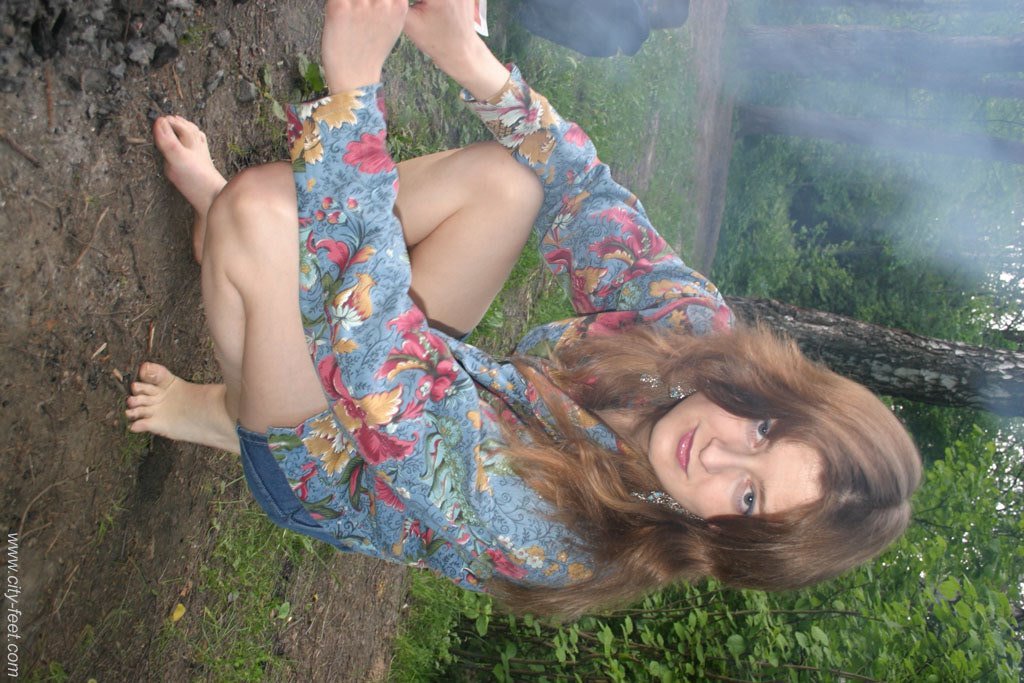 Cover 4 Barefooted picnic. Part 2. - LQ/MP4
