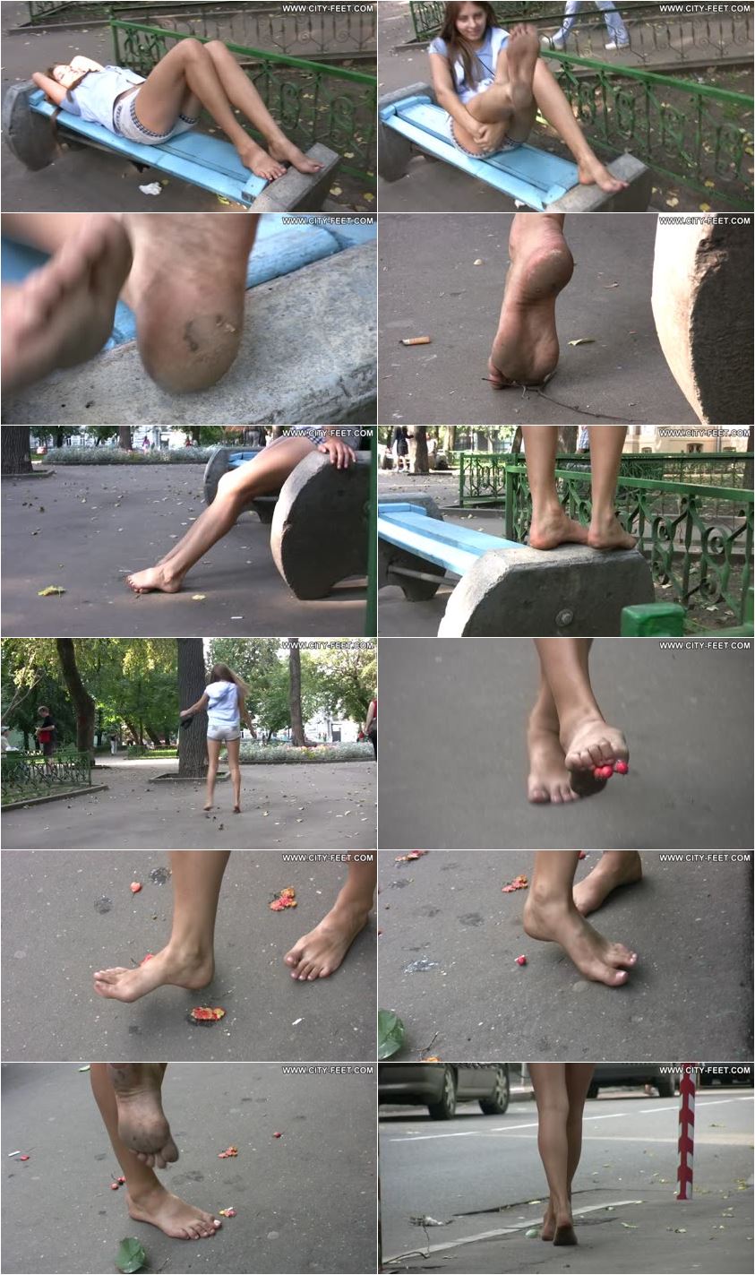 Screenlist Teasing bare feet. Part 4. - HD/MP4