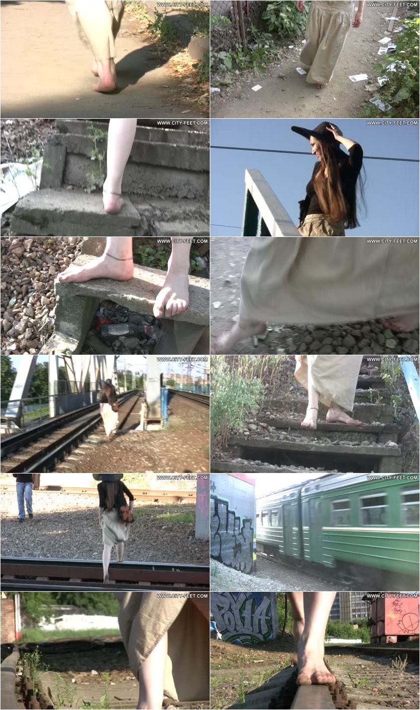 Screenlist Sharp gravel and bare feet. - HD/MP4