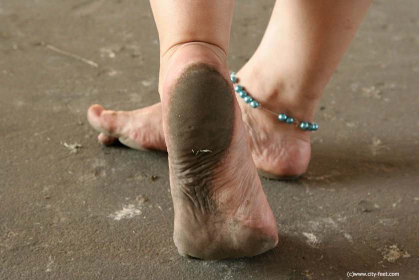 Cover Evening barefoot stroll, part3 - HD/MP4