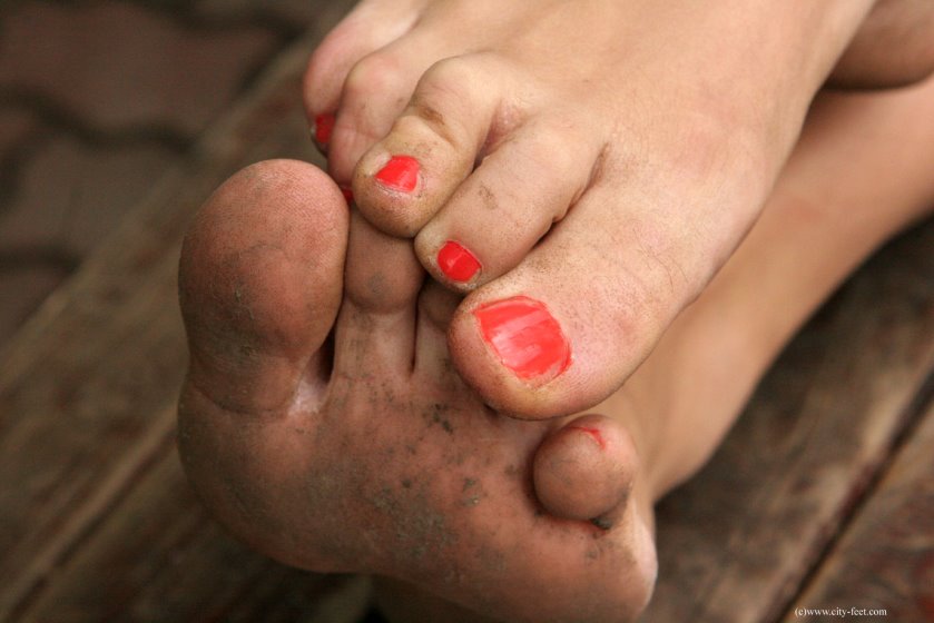 Cover 3 Elegant and barefooted. Part 4. - HD/MP4