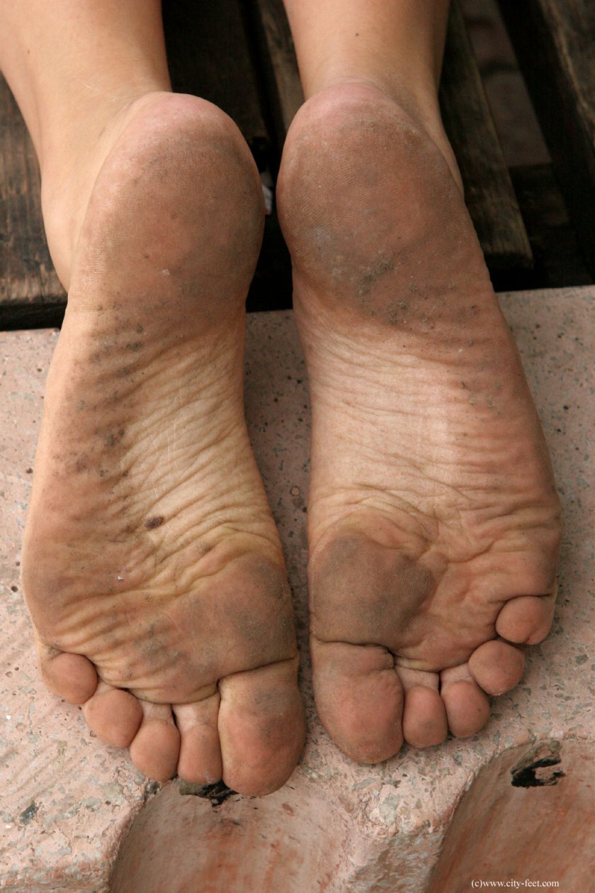 Cover 4 Elegant and barefooted. Part 4. - HD/MP4