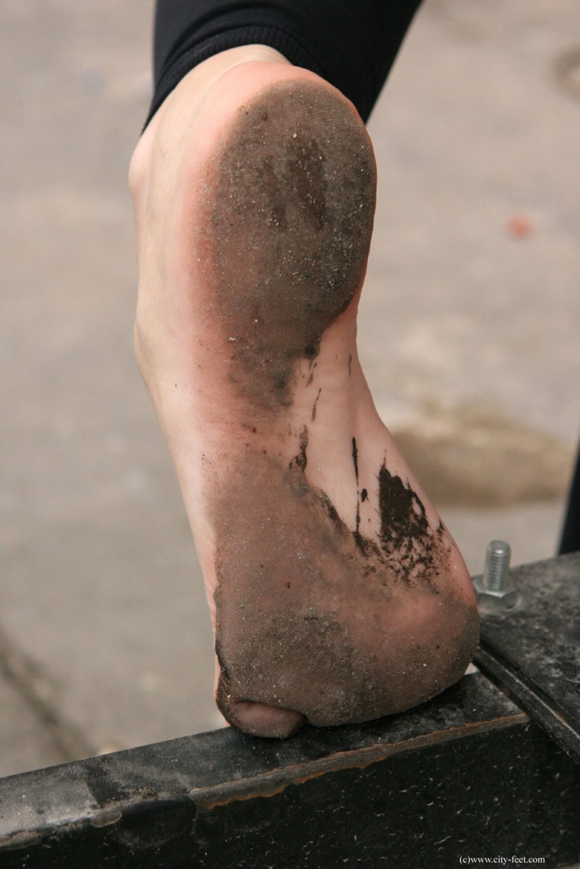 Cover 4 Cold wet feet, part 1. - HD/MP4