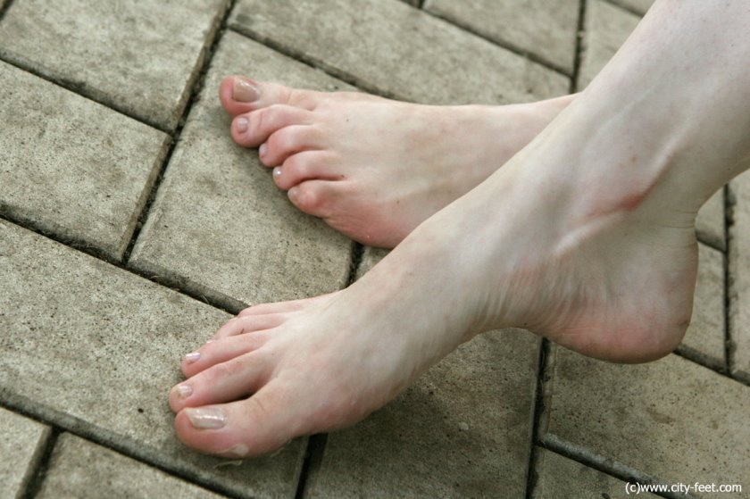 Cover 4 Barefoot hippie girl. Part 3. - HD/MP4