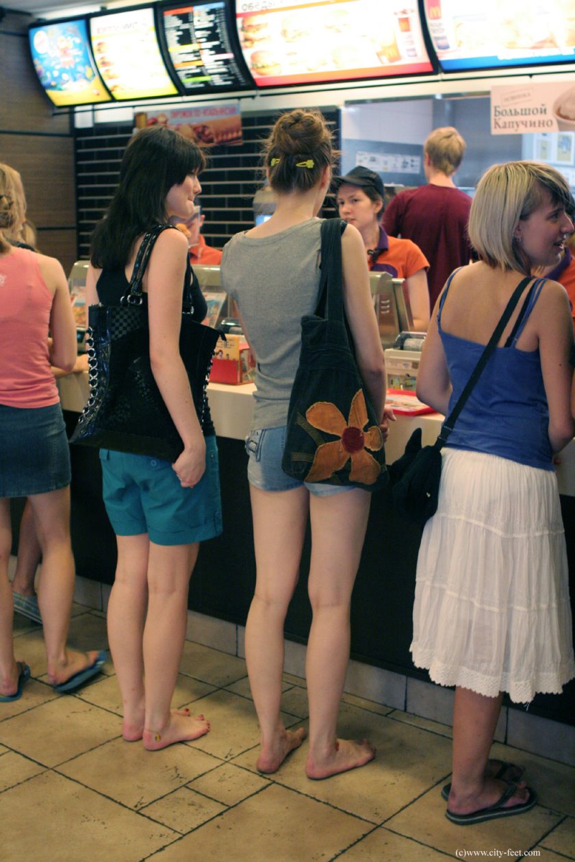 Cover 3 Two girls in the center of Moscow. Part 3. - HD/MP4