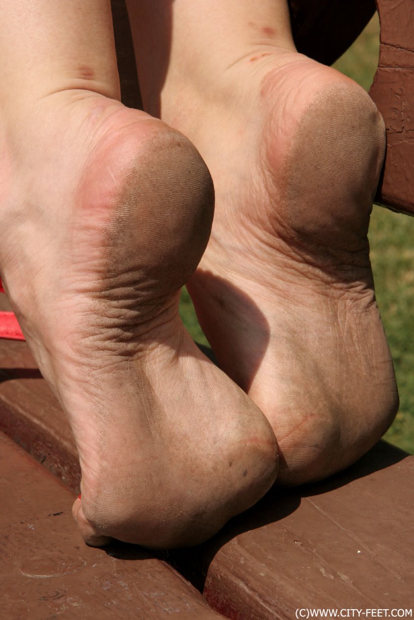 Cover 3 Hot summer feet. Part 4. - Full HD/MP4