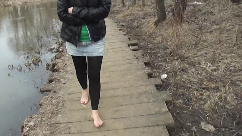 Cover 4 Clip 906 - HD/MP4