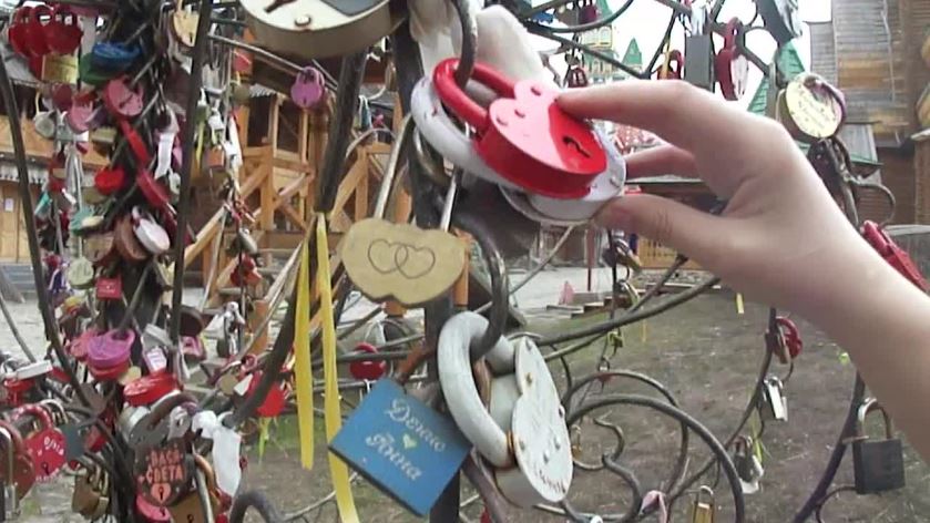 Cover 4 Clip 915 - HD/MP4