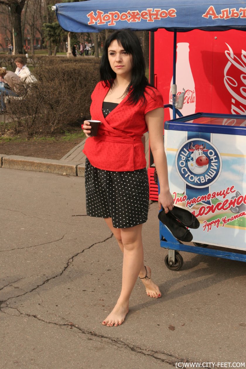 Cover 3 The first barefoot walk in 2012. Part 3. - Full HD/MP4