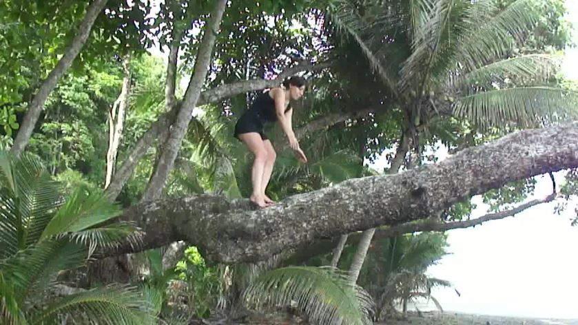 Cover 3 Clip 957 - HD/MP4